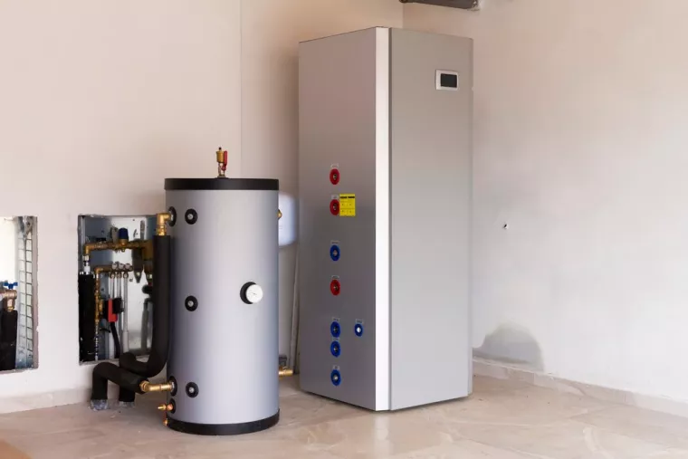 Pose et installation d'un ballon thermodynamique dans un sous-sol de villa, Sigean, ETS PERRIER & FILS